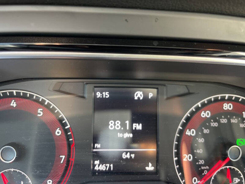 2020 Volkswagen Jetta R-Line