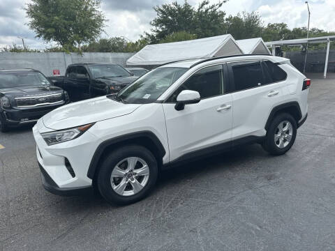 2020 Toyota RAV4 XLE