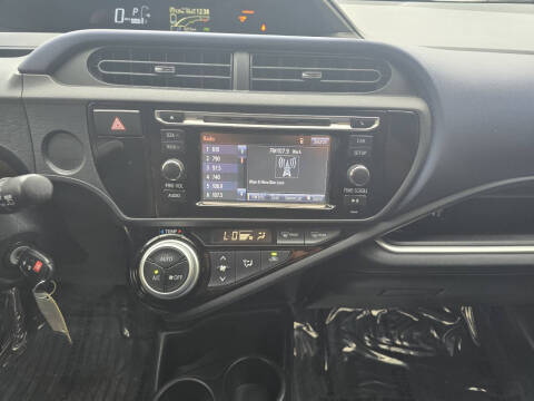 2016 Toyota Prius c