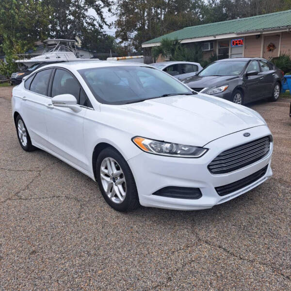 2014 Ford Fusion SE