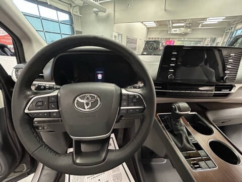 2021 Toyota Sienna XLE 7-Passenger