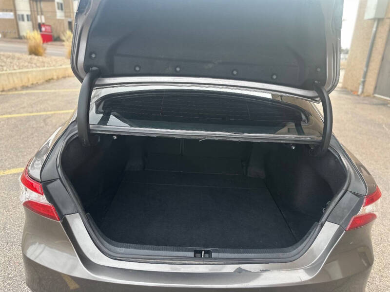 2018 Toyota Camry LE