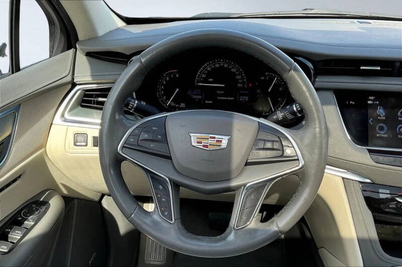 2018 Cadillac XT5 Luxury