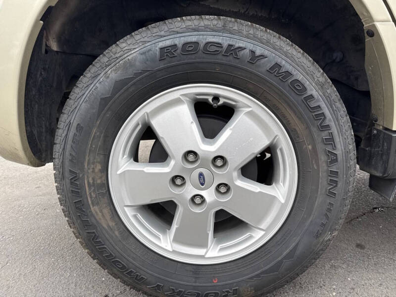 2011 Ford Escape XLT