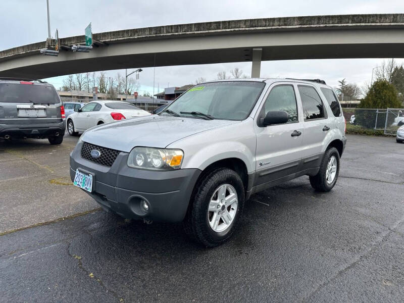 2005 Ford Escape for sale at AUTO HUB in Salem OR