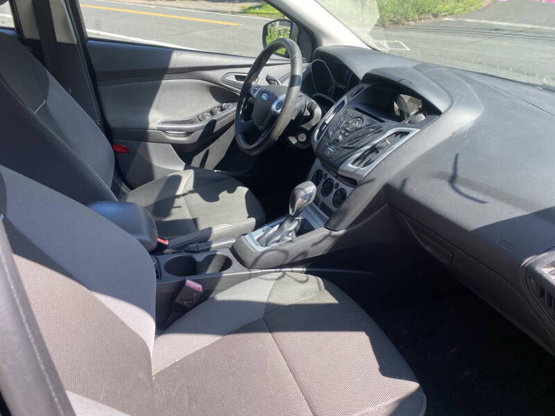 2012 Ford Focus SE