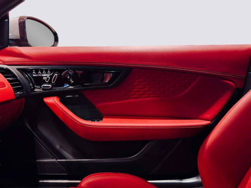 2024 Jaguar F-TYPE P575 R75