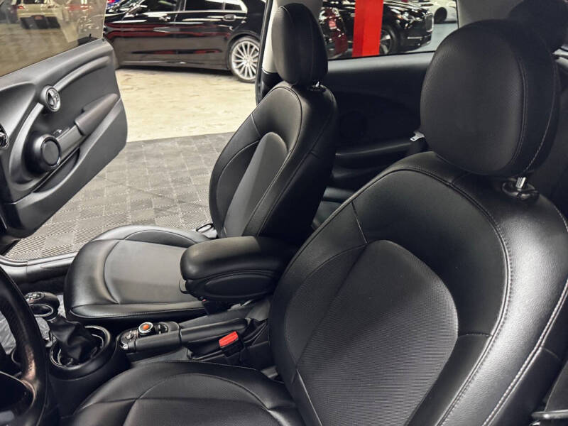 2018 MINI Hardtop 2 Door Cooper