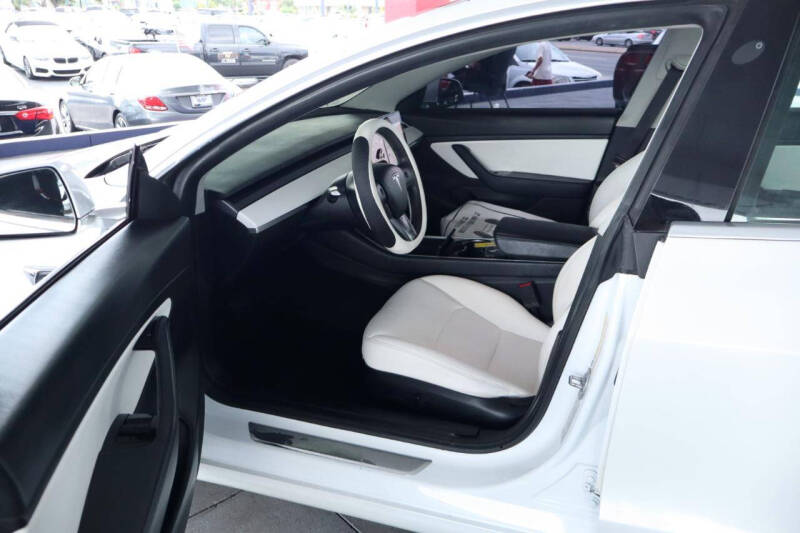 2020 Tesla Model 3 Long Range