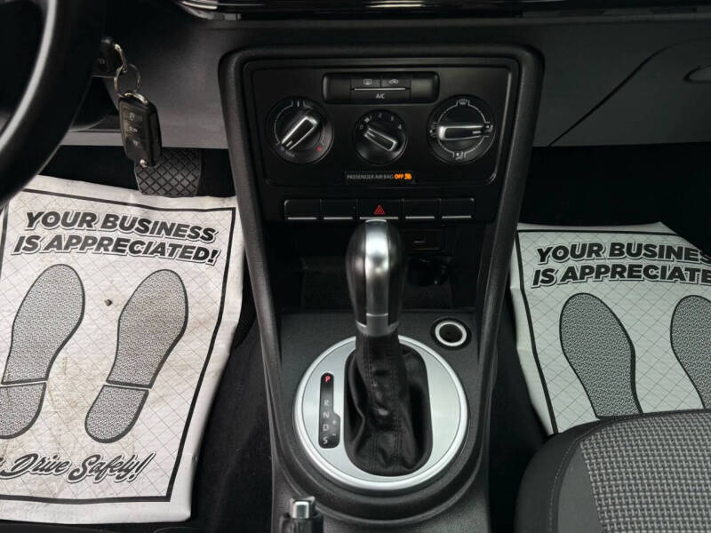 2017 Volkswagen Beetle