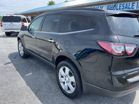 2017 Chevrolet Traverse LT