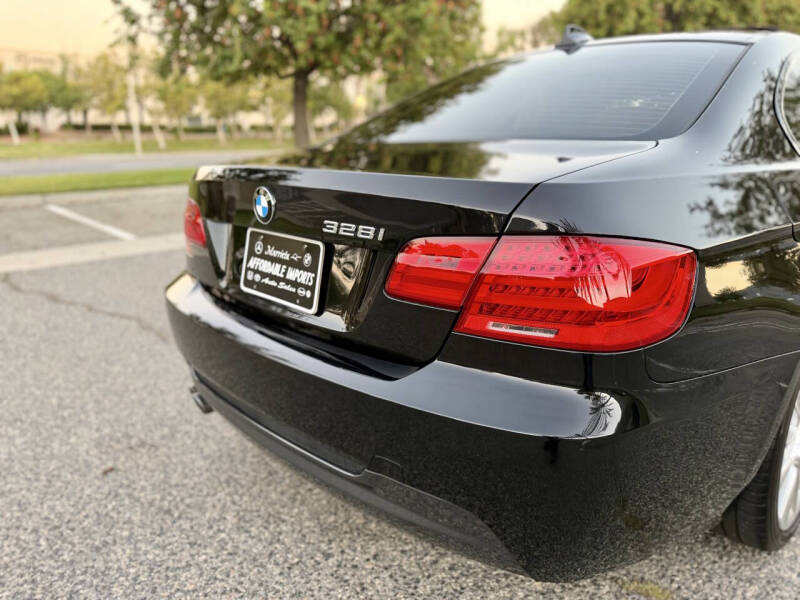 2012 BMW 3 Series 328i
