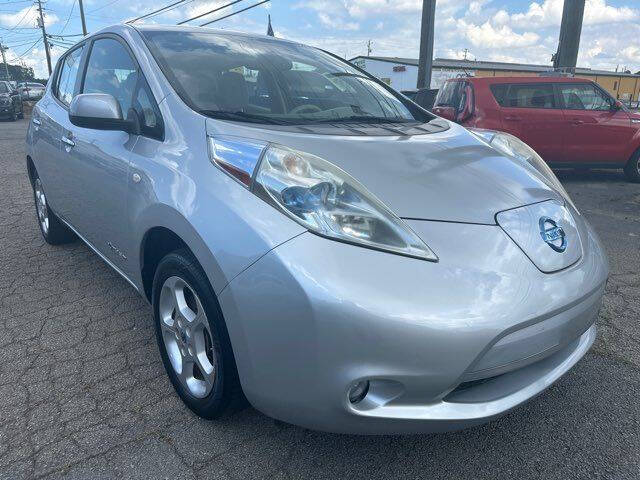 2011 Nissan LEAF SV