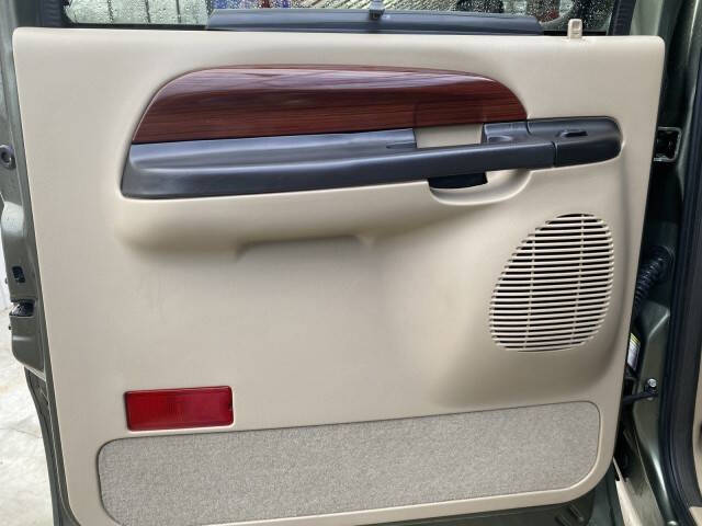 2005 Ford Excursion Eddie Bauer