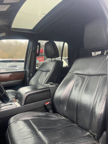 2016 Lincoln Navigator Select