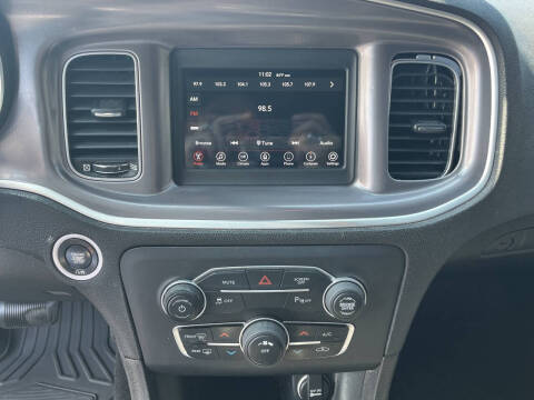 2019 Dodge Charger SXT