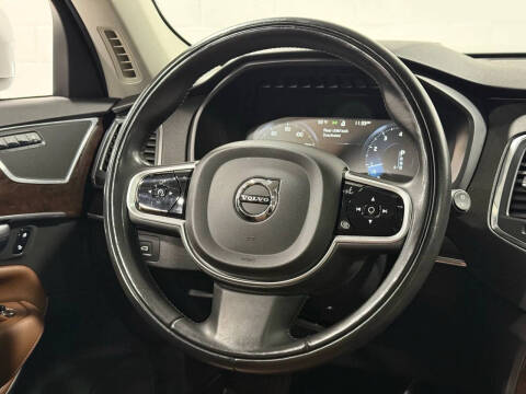 2019 Volvo XC90 T6 Momentum