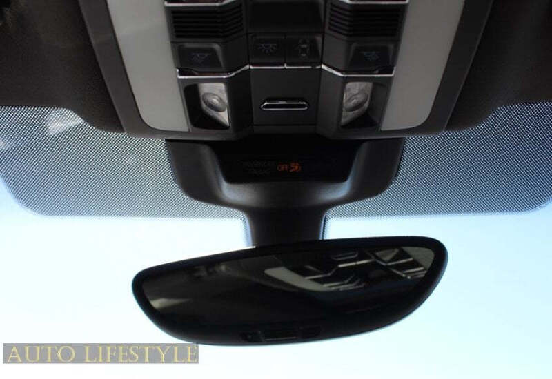 2015 Porsche Macan S
