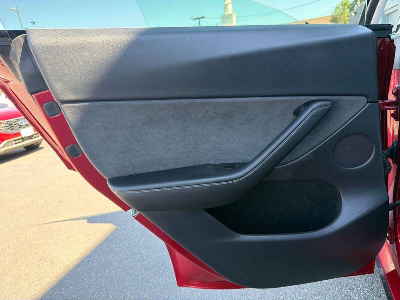 2025 Tesla Model Y Long Range