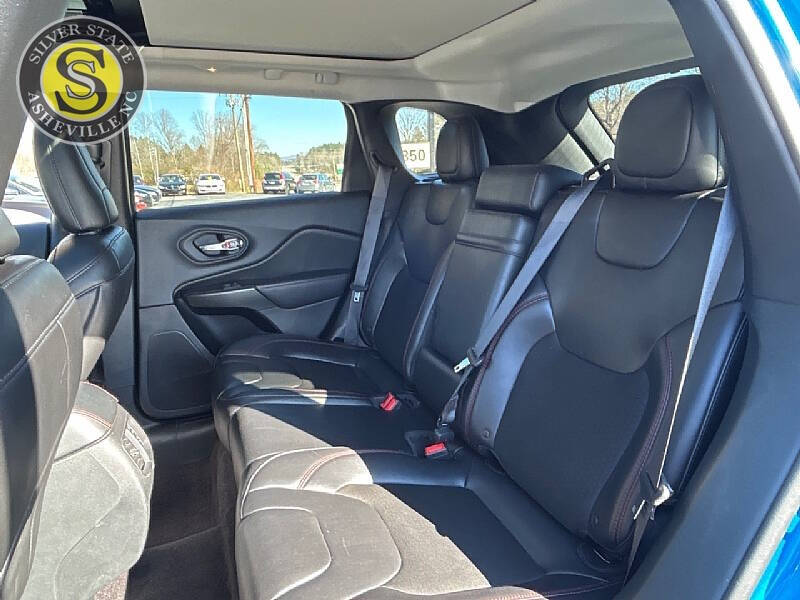 2019 Jeep Cherokee Trailhawk