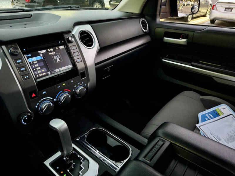 2014 Toyota Tundra SR5