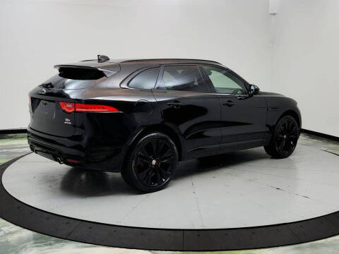 2019 Jaguar F-PACE S