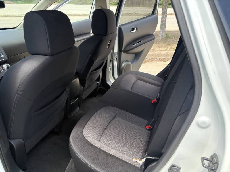 2011 Nissan Rogue SV