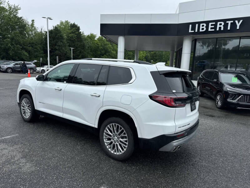 2024 GMC Acadia Denali
