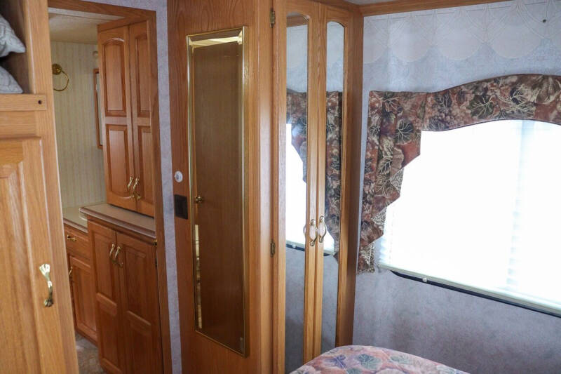 1998 Mountain Air MotorHome