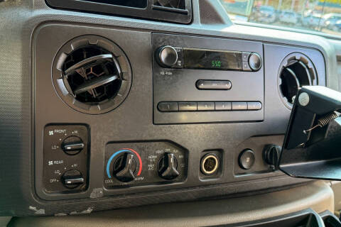 2011 Ford E-Series E-350 SD