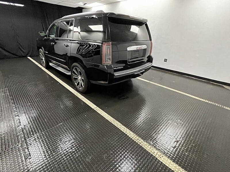 2017 GMC Yukon Denali