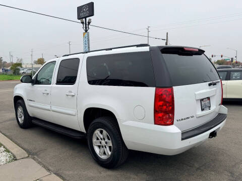 2009 GMC Yukon XL SLE