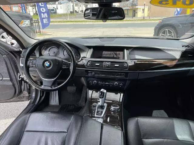 2015 BMW 5 Series 535i photo 15