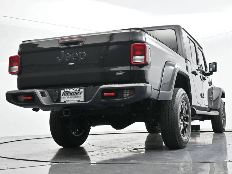 2023 Jeep Gladiator Sport S