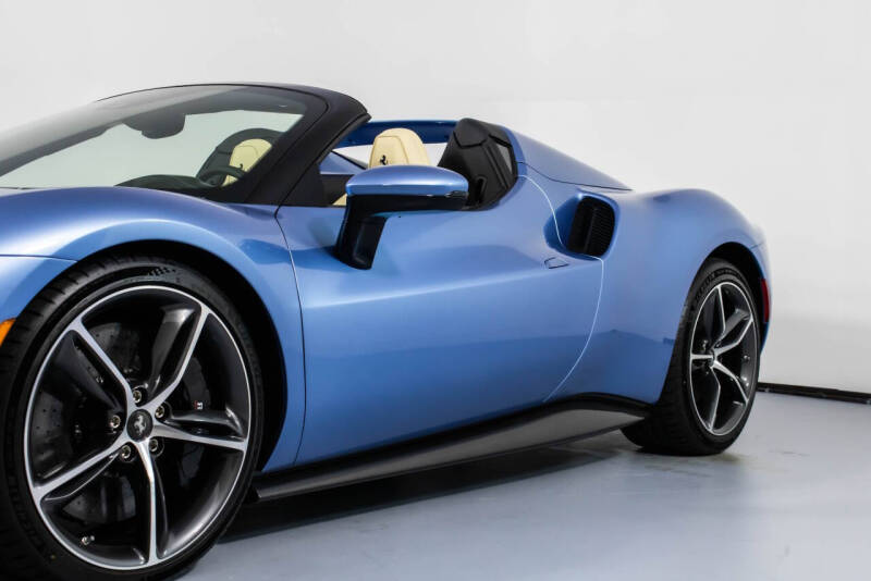 2024 Ferrari 296 GTS