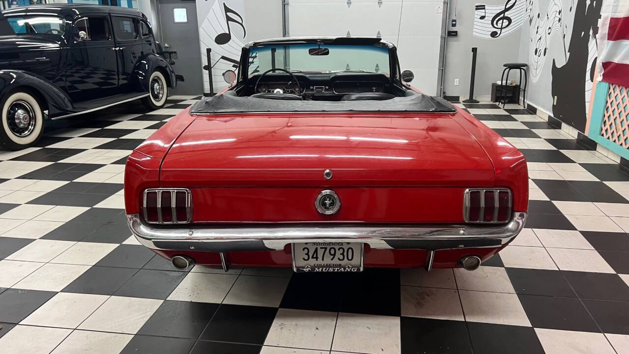 1965 Ford Mustang 37