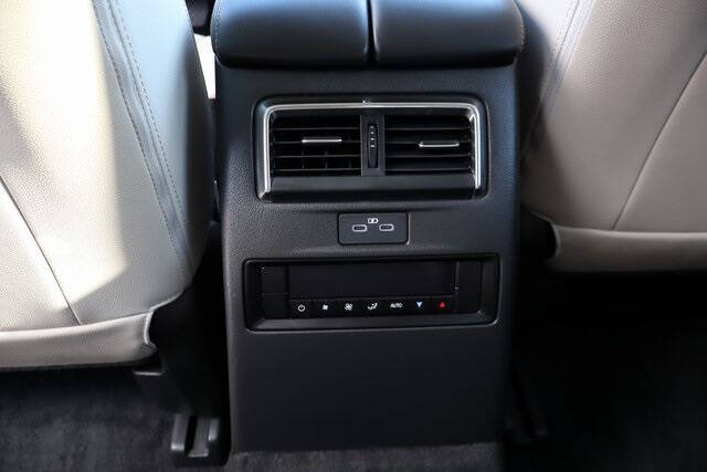 2025 Mazda CX-70 Plug-in Hybrid Premium