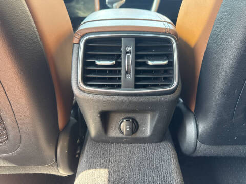 2019 Genesis G70 2.0T Advanced