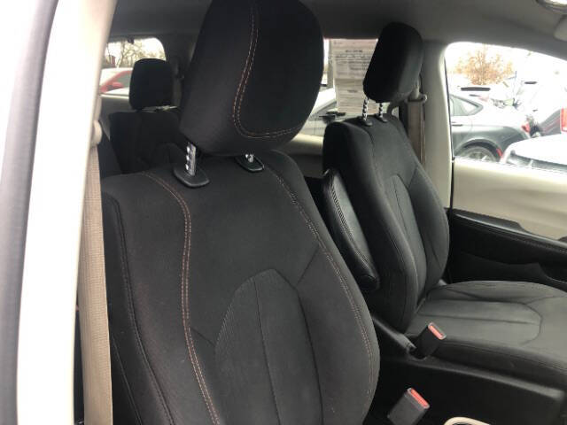 2017 Chrysler Pacifica Touring