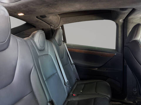 2020 Tesla Model X Long Range