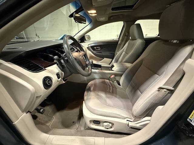 2010 Ford Taurus SEL