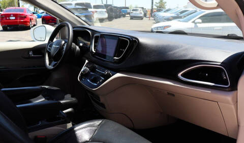 2022 Chrysler Pacifica Touring L