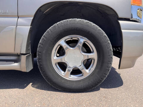 2003 GMC Yukon Denali