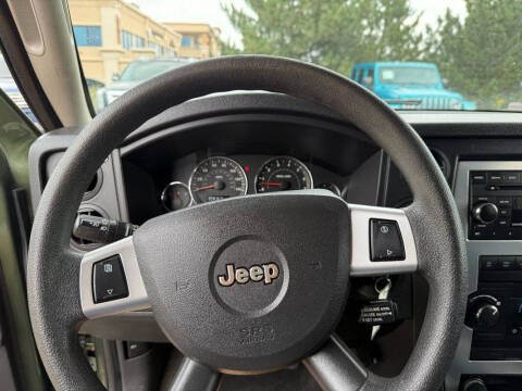 2008 Jeep Commander Sport