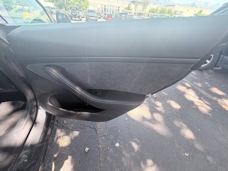 2023 Tesla Model 3 Performance