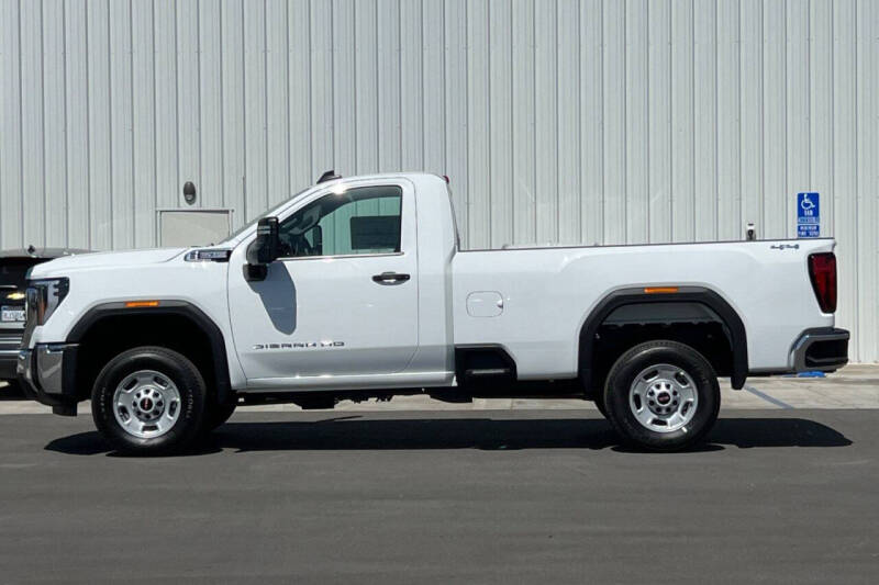 2025 GMC Sierra 2500HD Pro
