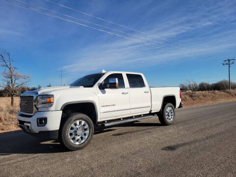 2017 GMC Sierra 2500HD for sale at TNT Auto in Coldwater KS