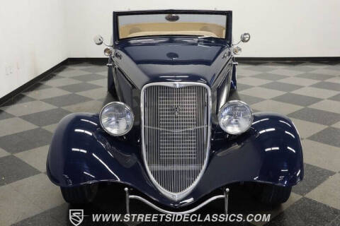 1933 Ford Cabriolet