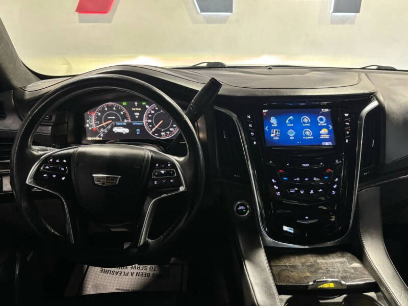 2015 Cadillac Escalade Platinum