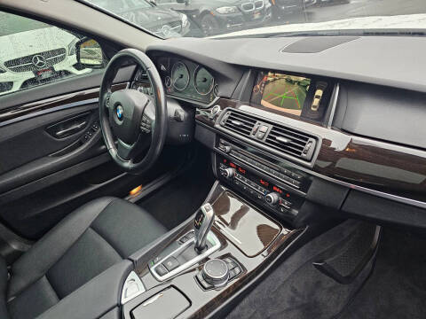 2015 BMW 5 Series 528i